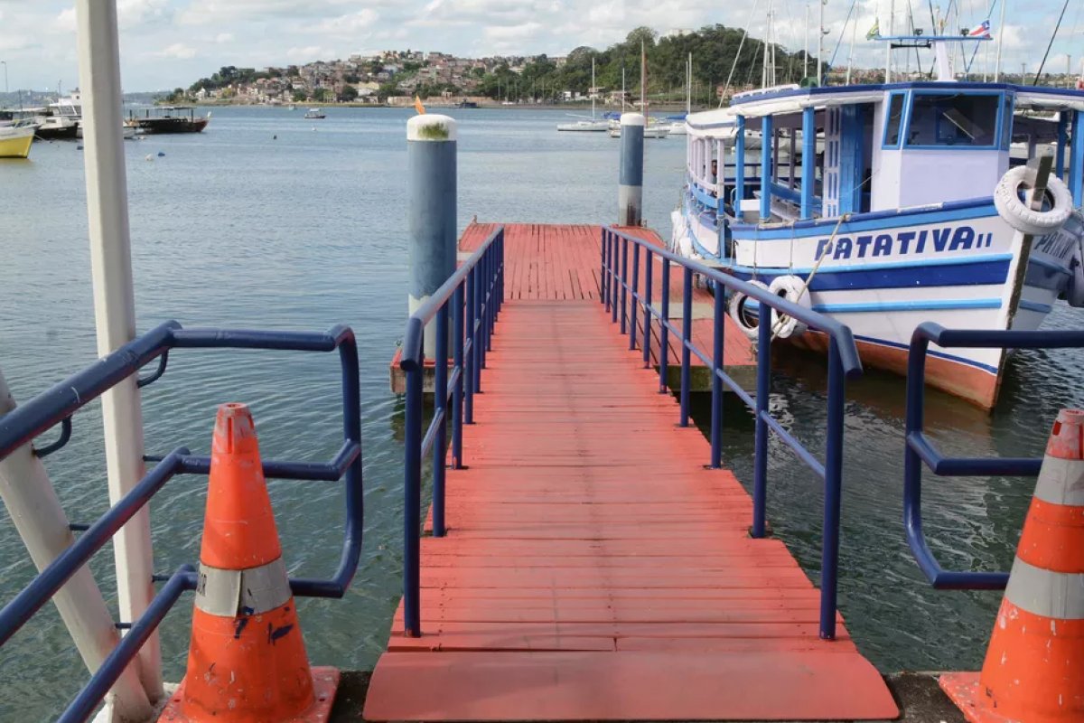 Travessia Ribeira-Plataforma está suspensa para manutenção