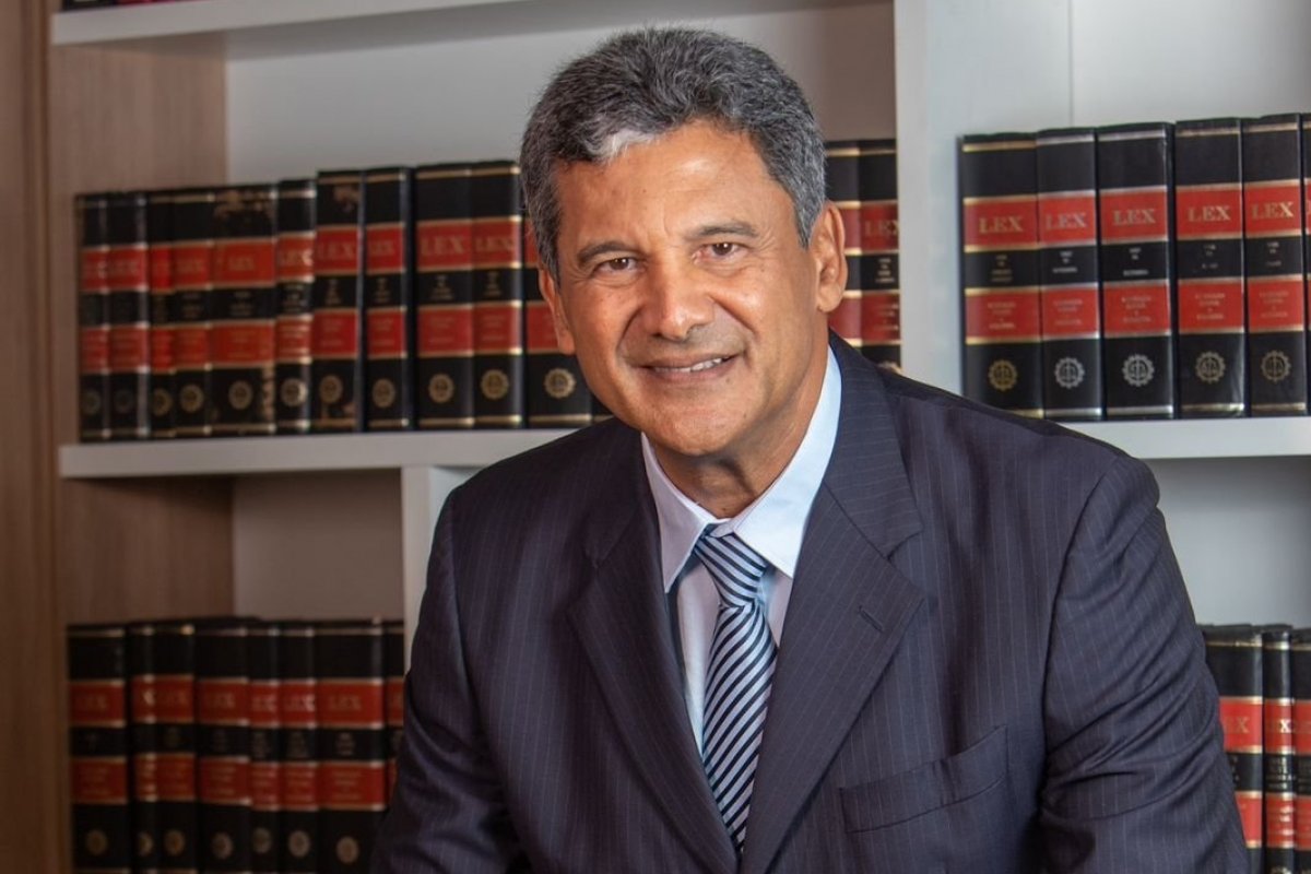 Advogado Vivaldo Amaral participa de Seminário de Combate ao Racismo