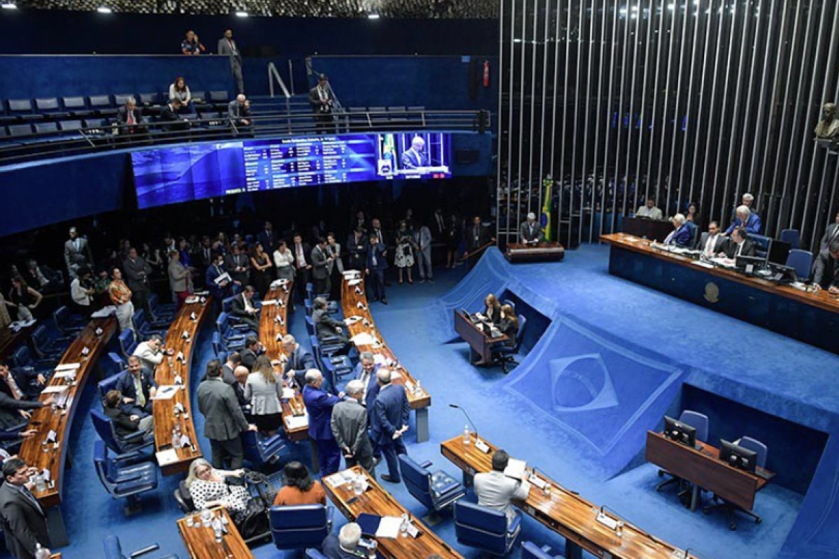 Além de Dino e Gonet, Senado deve votar outras 22 indicações