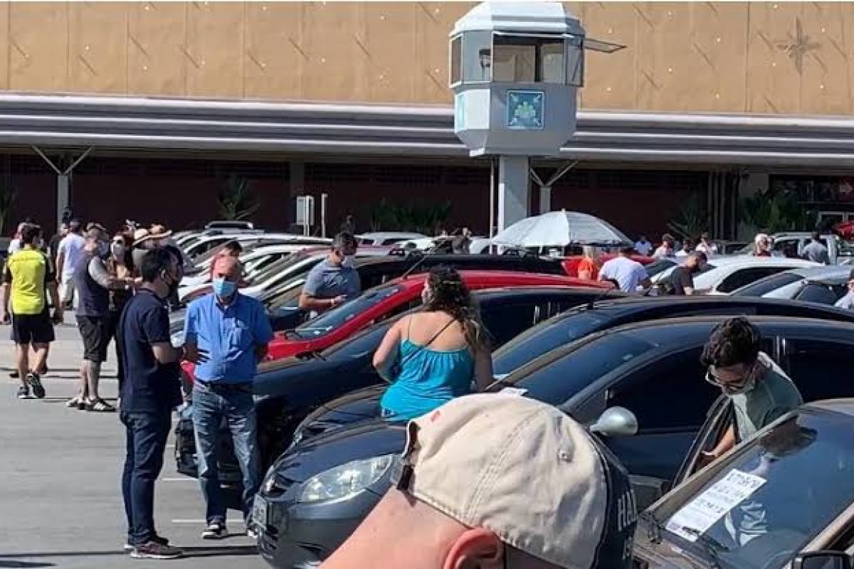 Preço de carros novos e usados estão caindo este ano, diz pesquisa