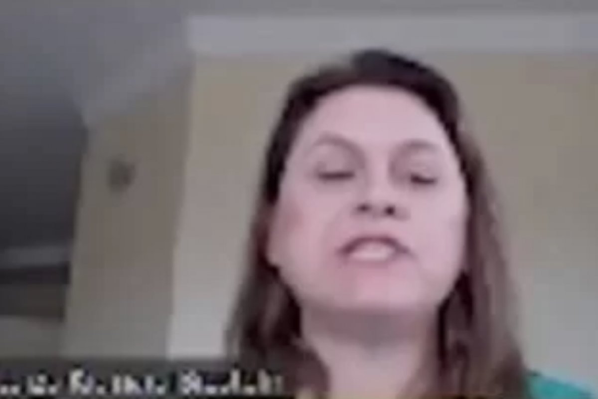 Vídeo: Juíza grita com testemunha e exige ser chamada de 'excelência'
