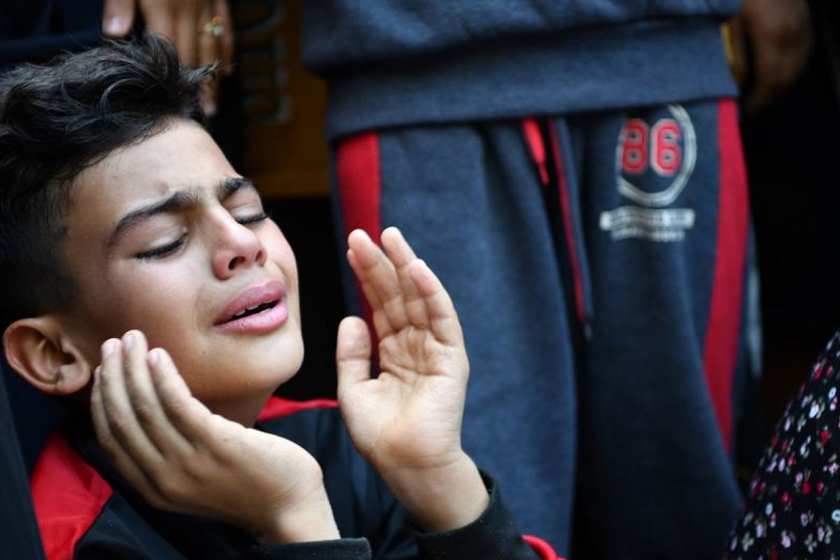 Hamas liberta mais 12 pessoas em 5º grupo de reféns