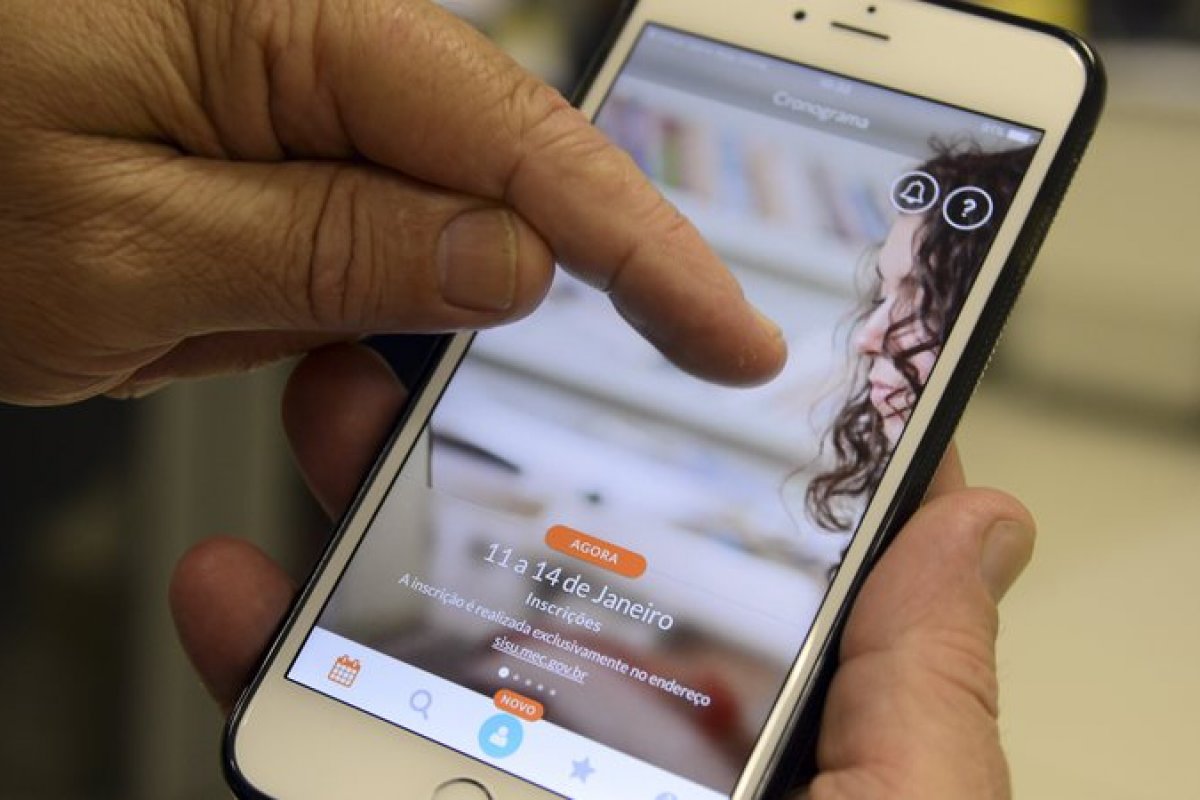 Falha em iPhone faz alarme tocar no mesmo horário todos o dias