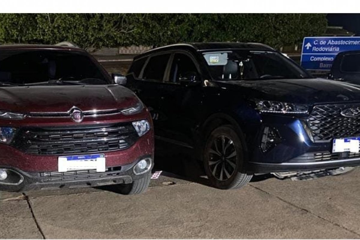 Polícia detém indivíduos por receptação e recupera veículos roubados em Quijingue