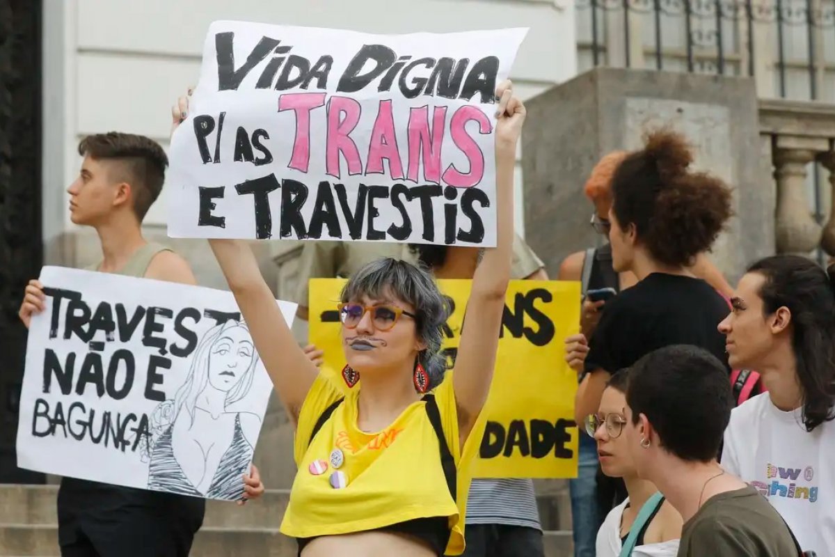 PGR envia ao STF parecer que defende tratamento carcerário igualitário para mulheres transexuais e travestis