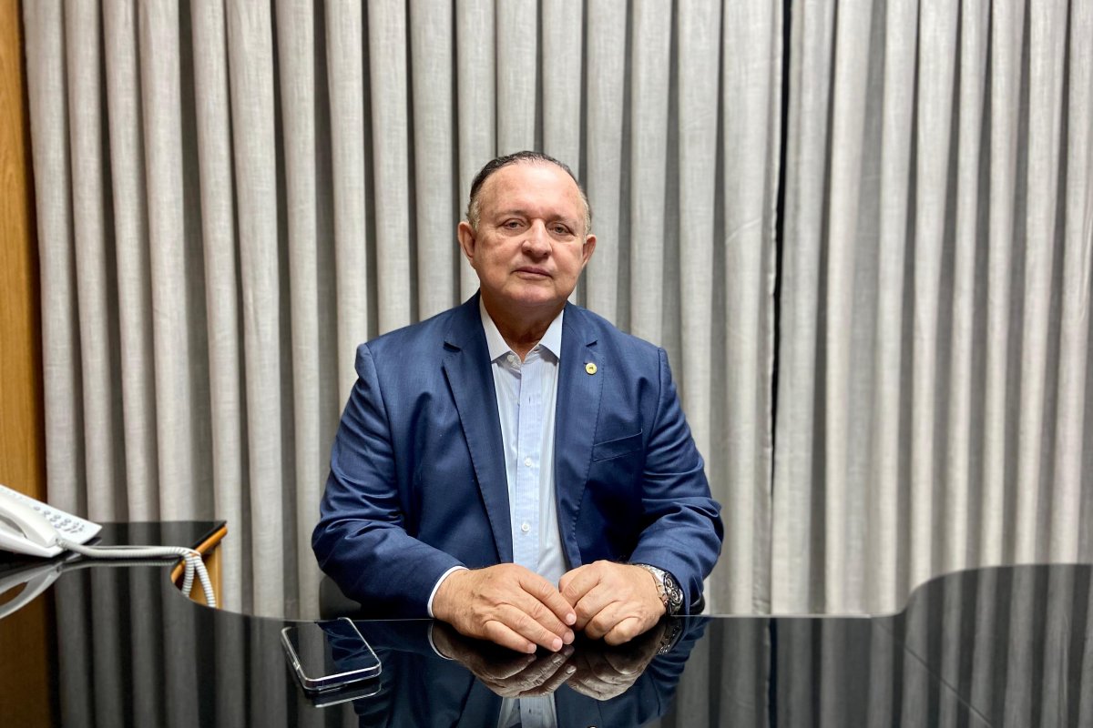 ‘Sou o presidente que mais economizou recursos públicos’, diz Adolfo Menezes