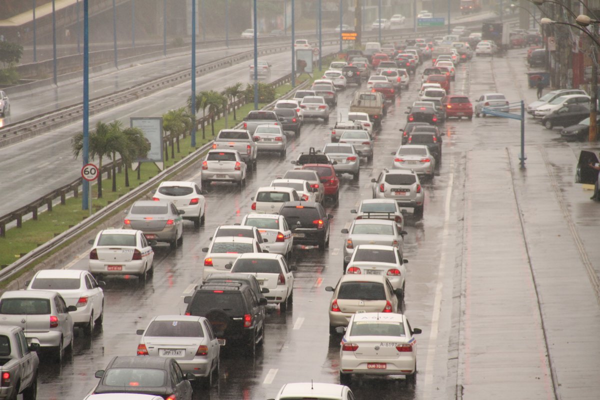 Devido às chuvas, Codesal registra mais de 100 ocorrências em Salvador