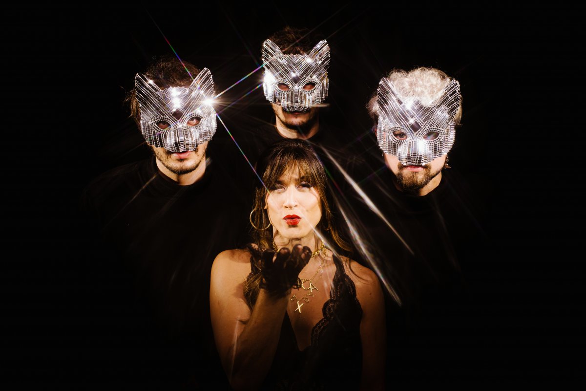 Coral se junta ao trio Radio Exodus e apresenta o single “Boca”!