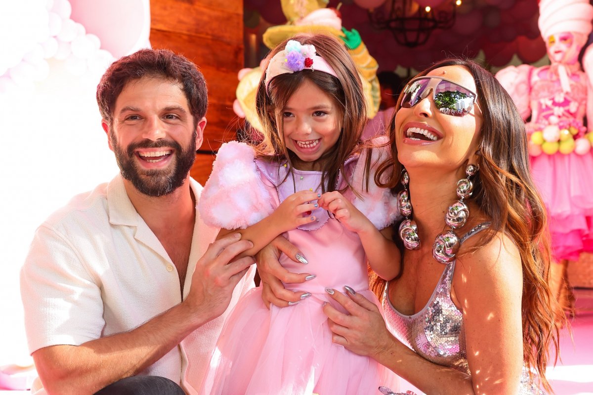 Sabrina Sato celebra cinco anos da Zoe com festa temática!