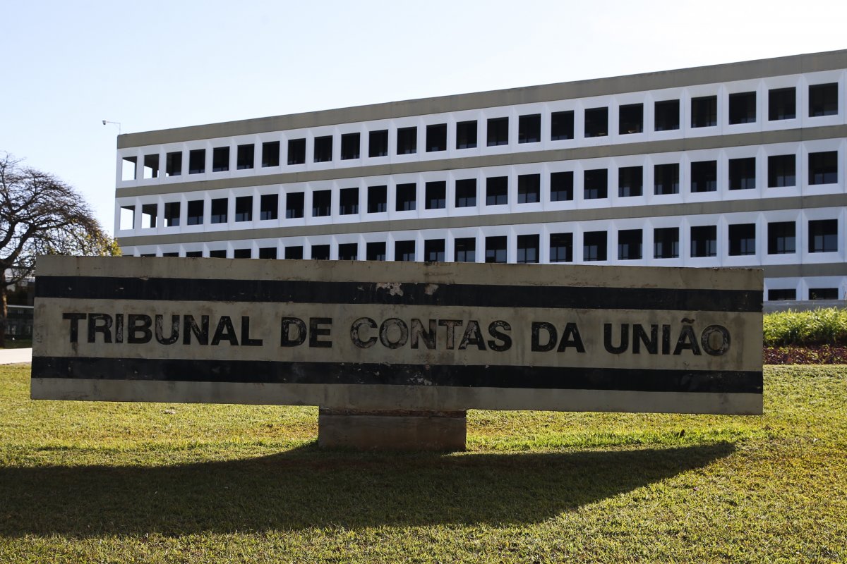 TCU estende a ministros benefício que permite aumento de remuneração em um terço