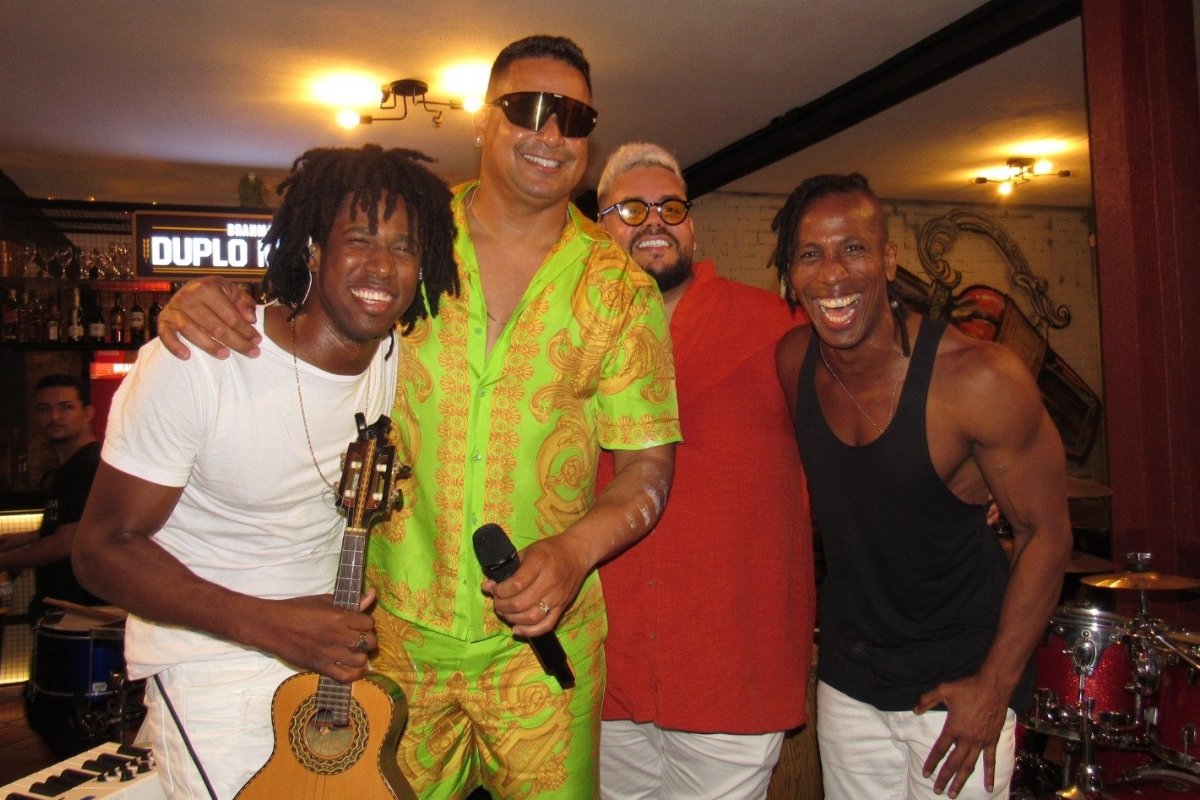 Xanddy Harmonia faz participação surpresa no show do Samba do Lu!