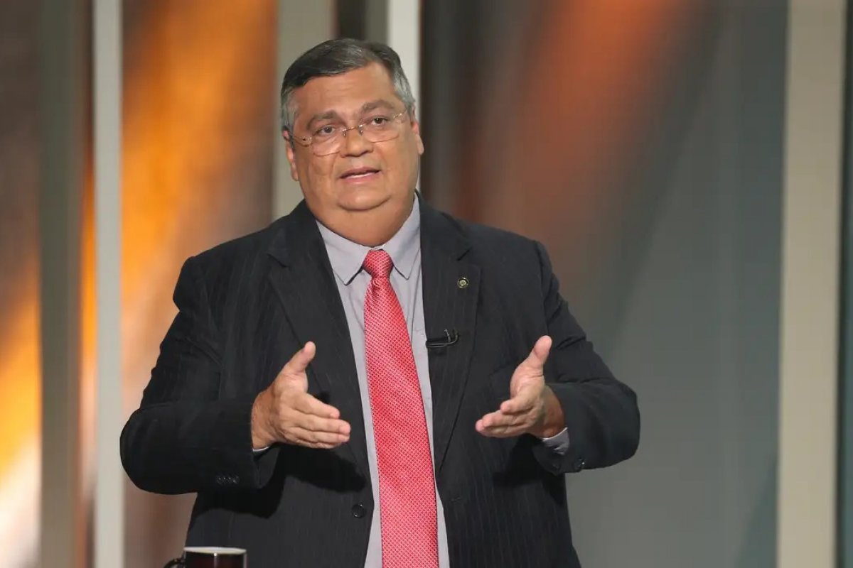 Decisão de relator é favorável à indicação de Flávio Dino ao STF