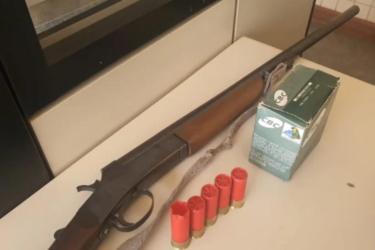 Vereador é suspeito de jogar gasolina e ameaçar atear fogo na companheira