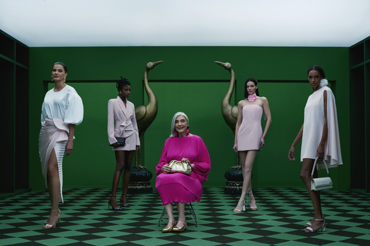 Com mulheres de diversos estilos, Santa Lolla apresenta nova campanha para o Natal 2023!