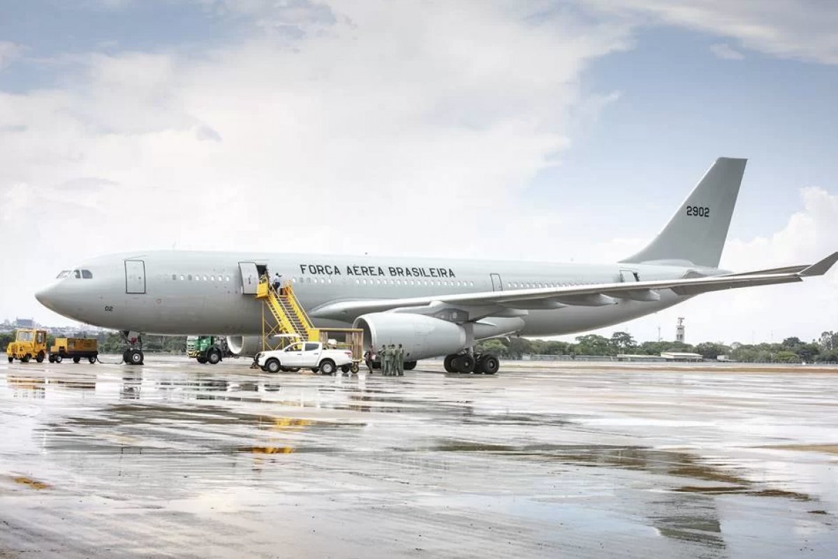 Aeronave para repatriar brasileiros na Faixa de Gaza decola nesta quinta-feira (7)