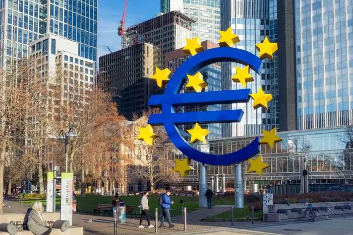 PIB da zona do euro tem contração de 0,1% no 3º trimestre