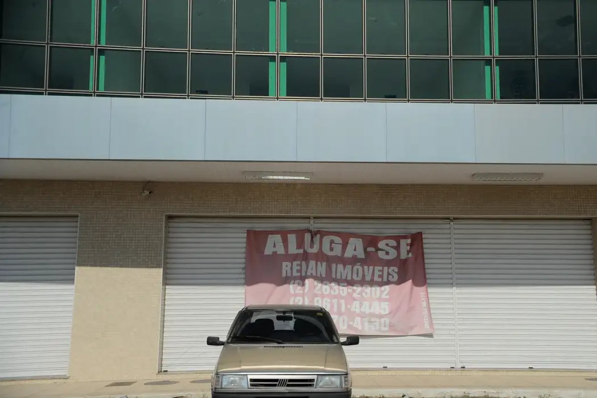 Aluguel residencial cai 0,37% em novembro, após alta em outubro, diz FGV