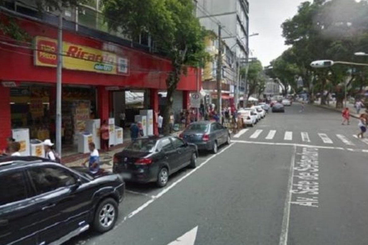 Loja de eletrodomésticos é arrombada e furtada no centro de Salvador