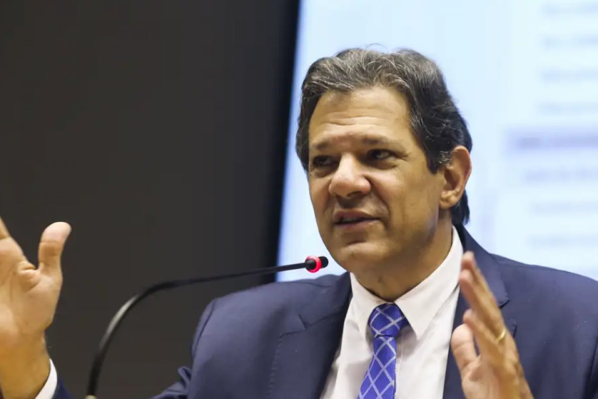 Haddad minimiza resistência do Congresso contra principal medida de arrecadação do governo