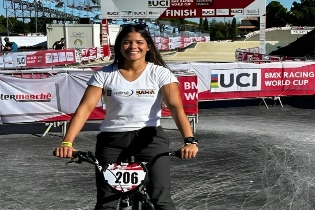 Atleta brasileira Paôla Reis disputa etapas finais da Copa Latino Americana de BMX no Chile