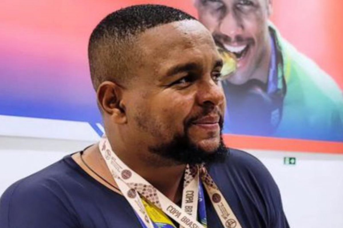 Atleta baiano Luciano Jorge Santos compete no Campeonato Sulamericano de Kickboxing neste domingo