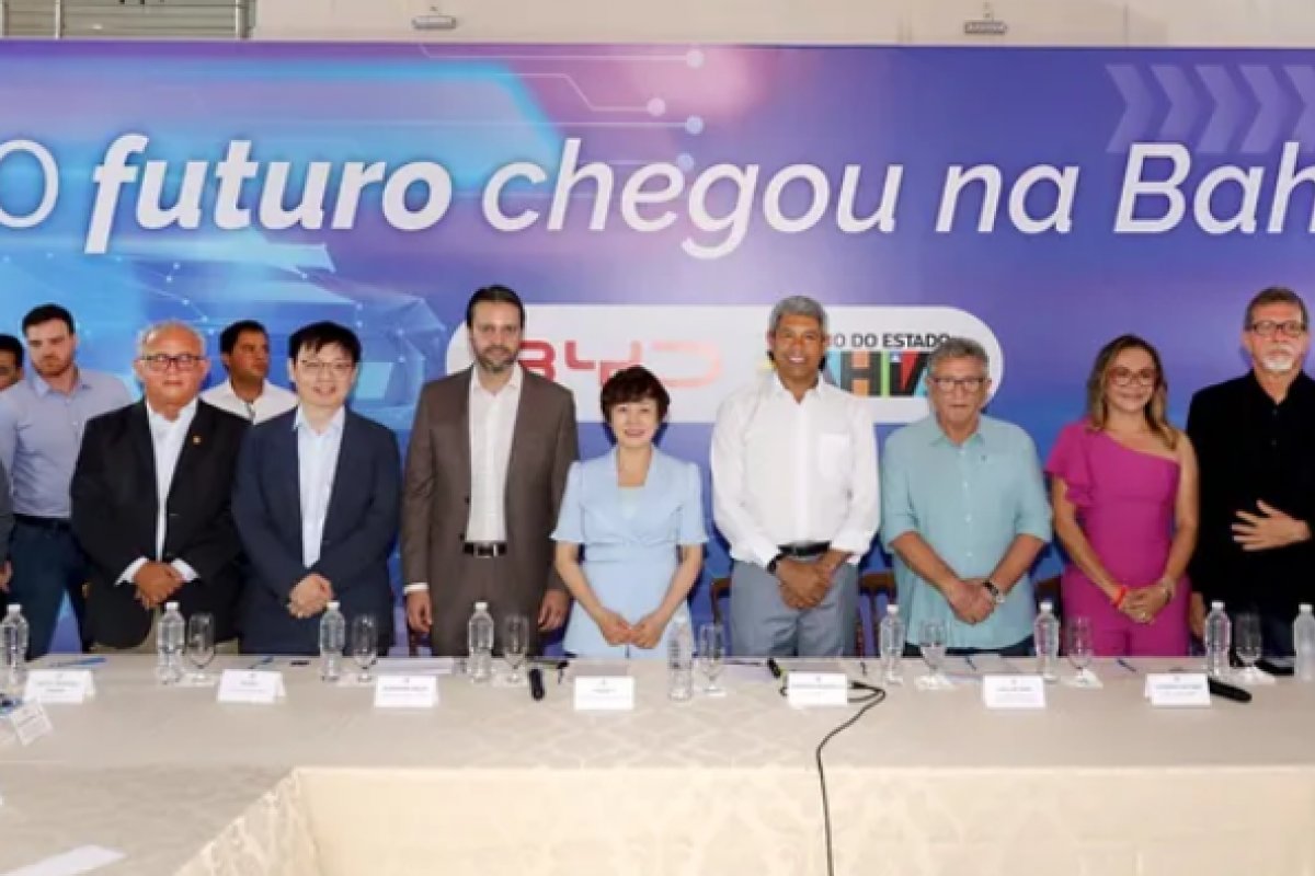 Jerônimo sanciona lei de isenção de IPVA