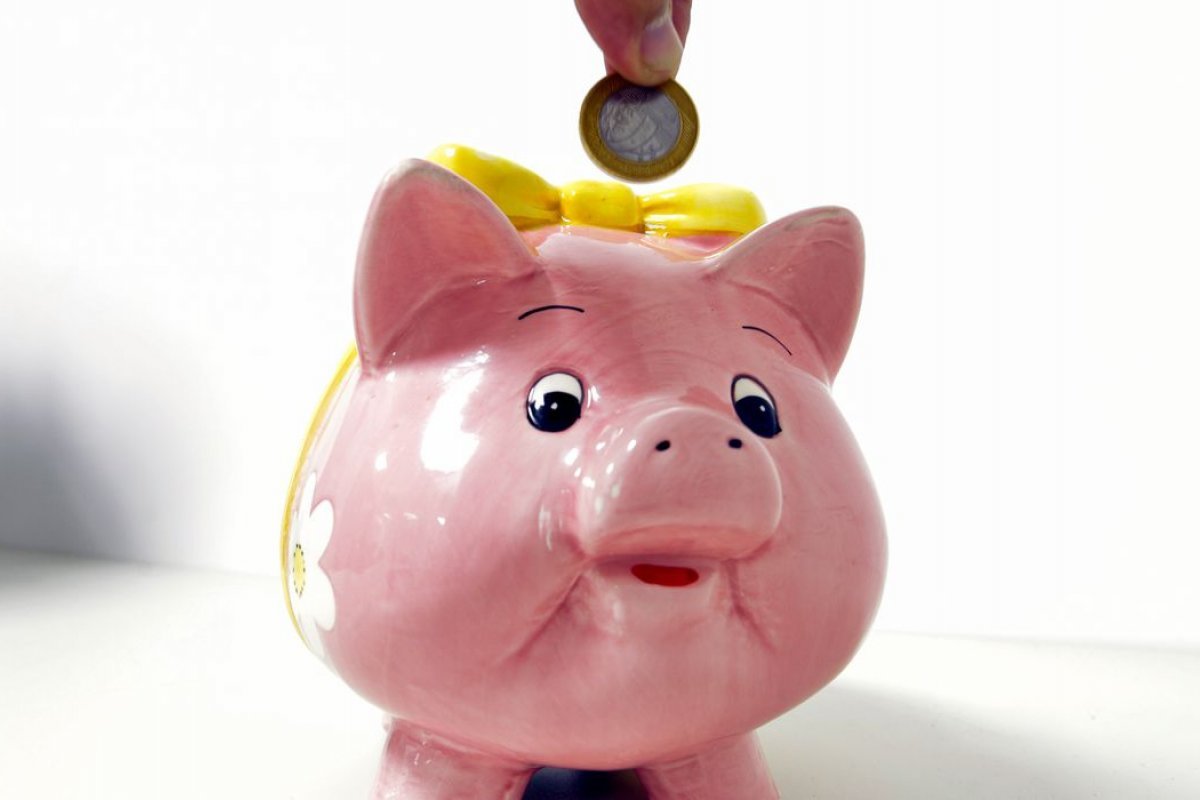 Poupança registra terceiro maior saque para novembro com prejuízo de R$ 3,3 bilhões