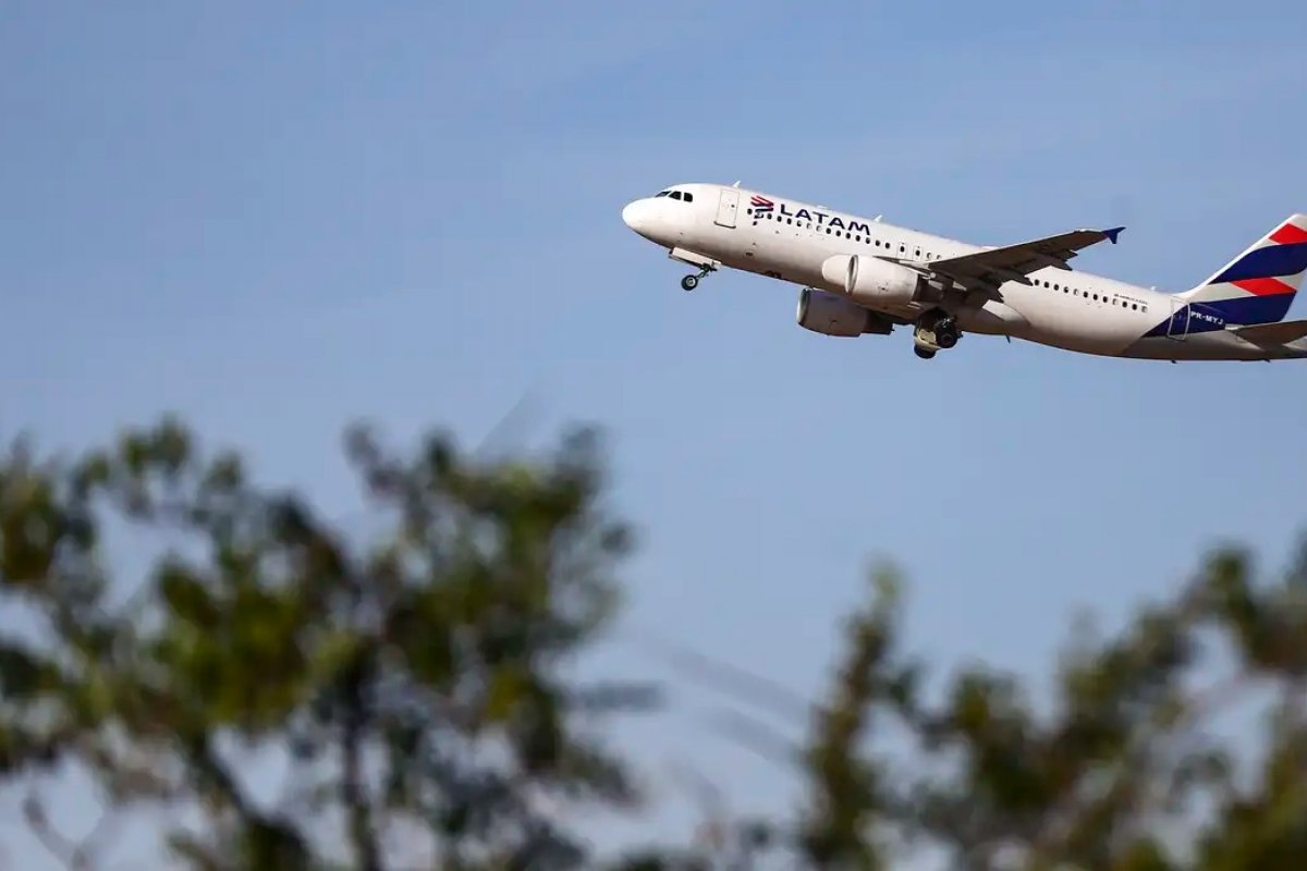 Companhias aéreas devem incluir passagens a partir de R$400