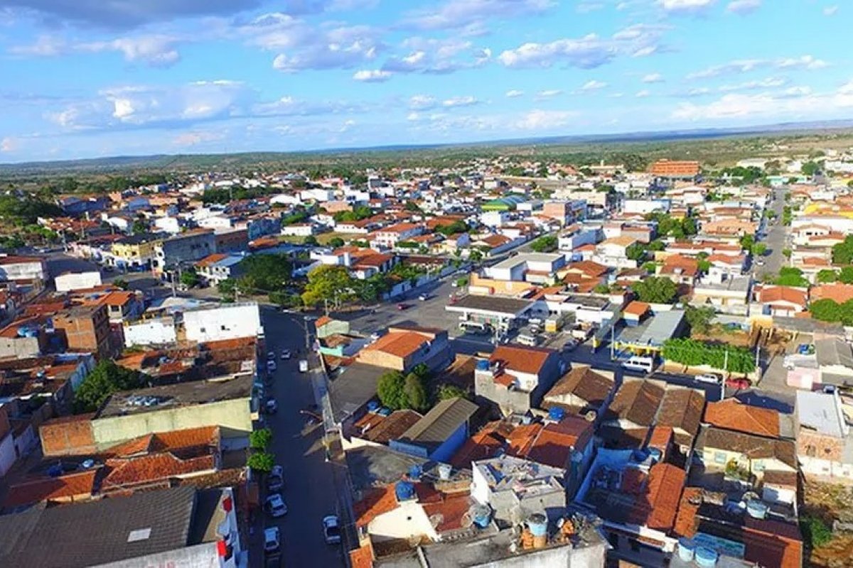 Prefeitura de Euclides da Cunha abre 146 vagas para processo seletivo em diversas áreas