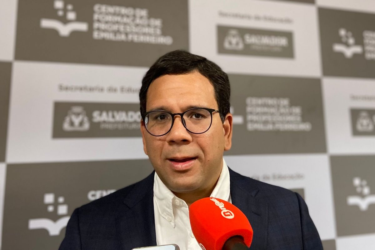 'Educação cada vez mais estruturada', comemora secretário ao entregar centro para formação de educadores em Salvador
