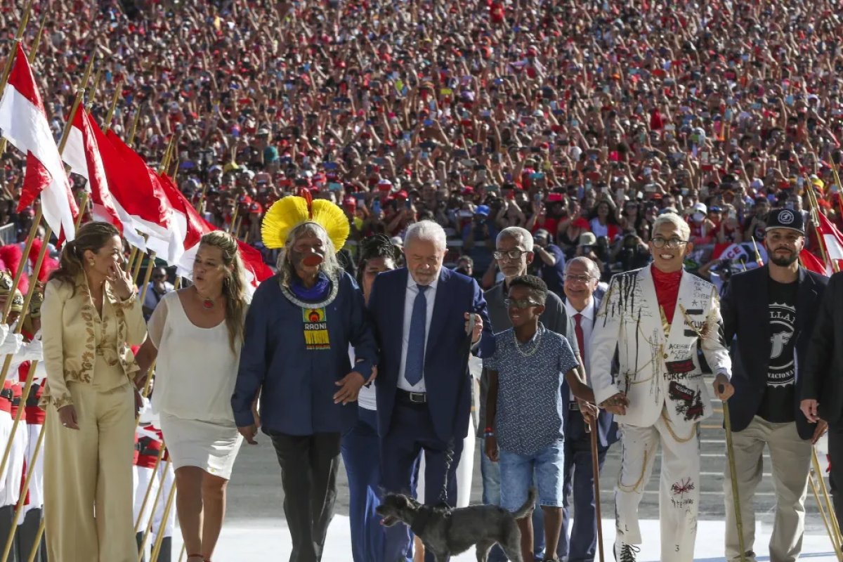 Posse de Lula é o assunto de política mais pesquisado no Google em 2023