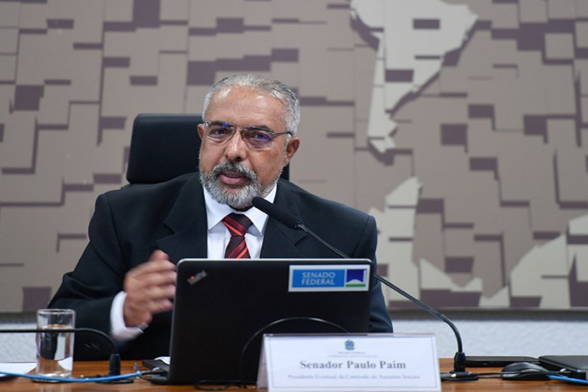 Comissão do Senado vota projeto que prevê redução de jornada sem perdas salariais