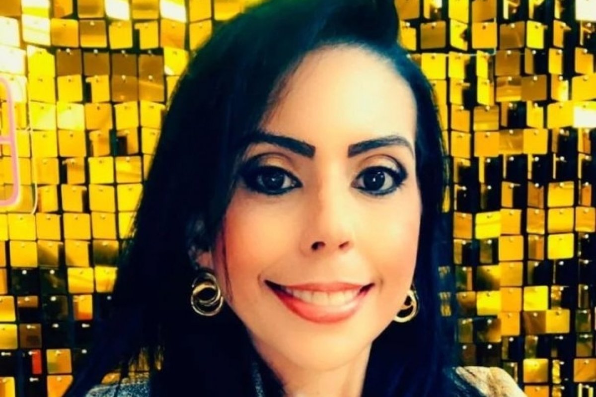 Dra. Analuzia Moscoso de Carvalho comemora aniversário com festão na capital baiana!
