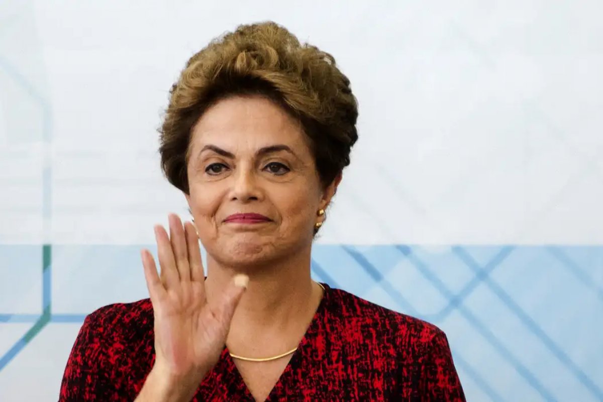 Dilma é eleita a mulher economista do ano por 'contribuição ao país'