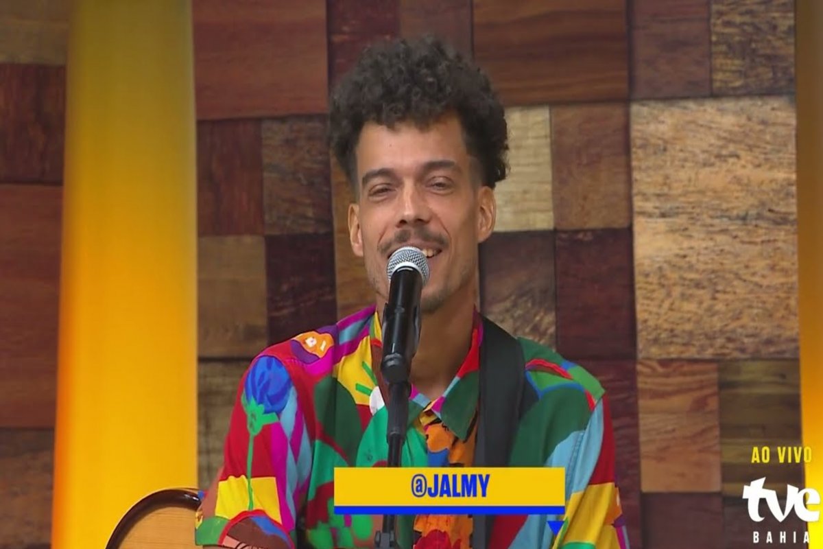 Jalmy faz apresentação na Sala do Coro do TCA