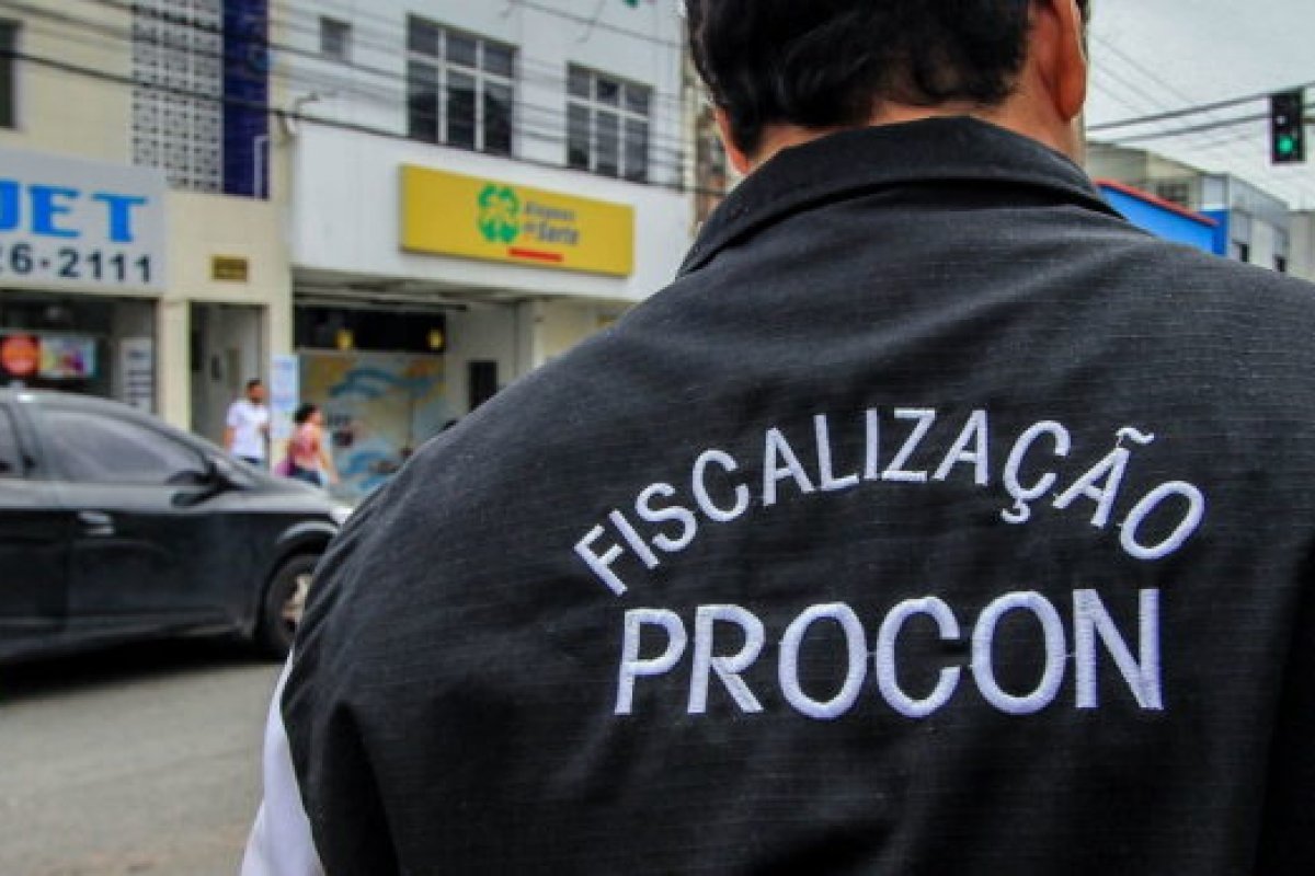 Procon orienta consumidores sobre troca de presentes de fim de ano