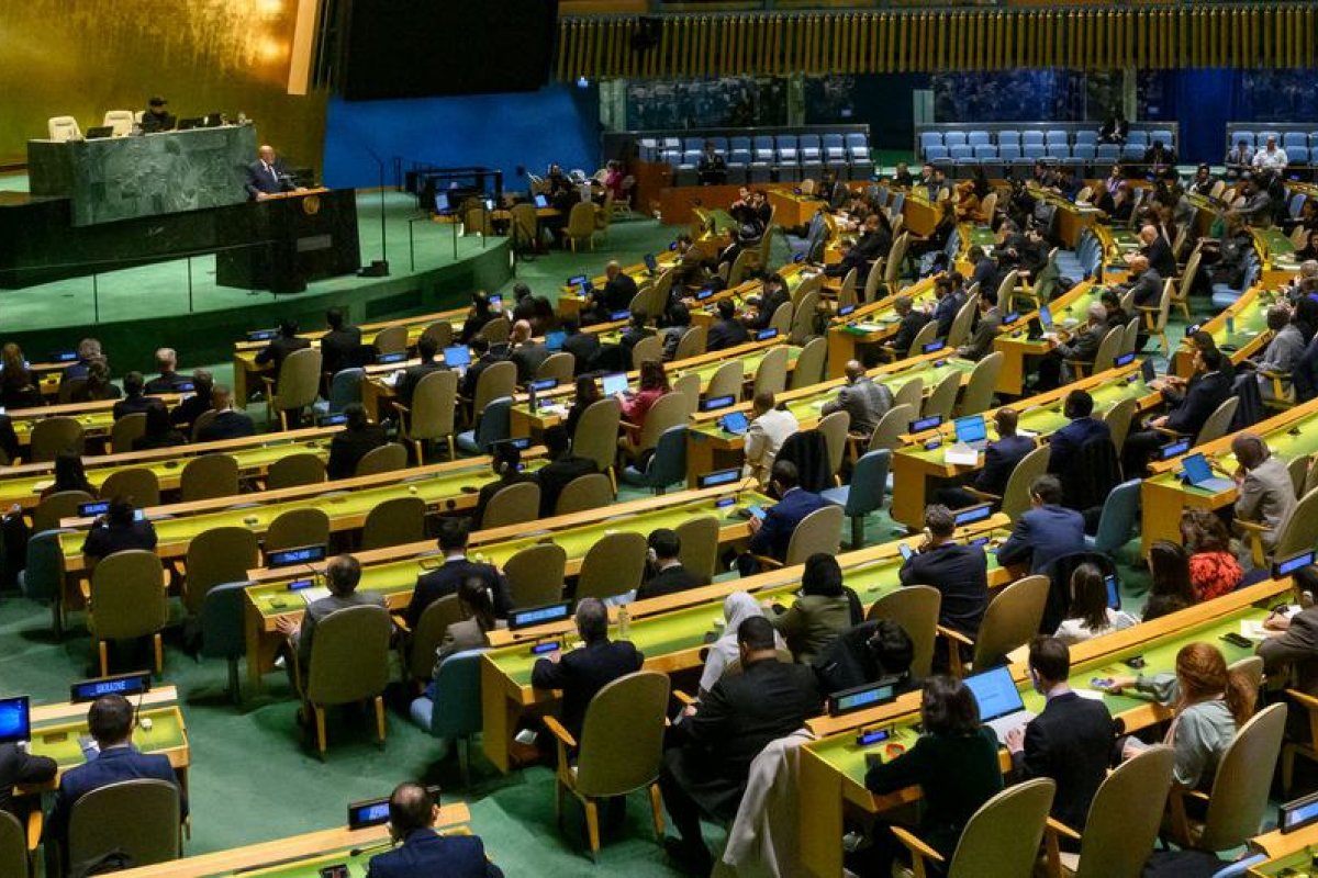 Assembleia-Geral da ONU aprova resolução que pede cessar-fogo em Gaza