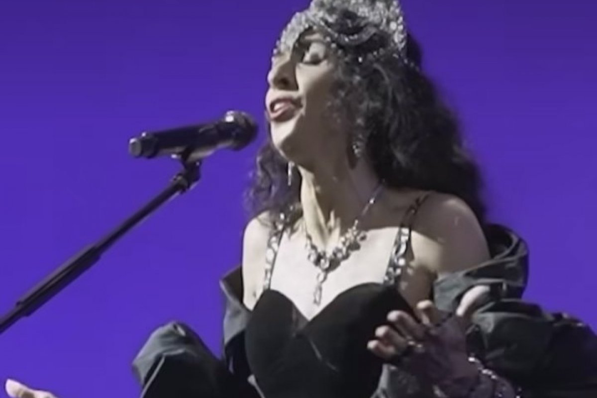 Marisa Monte é a terceira mulher a receber título de doutora honoris causa da USP!