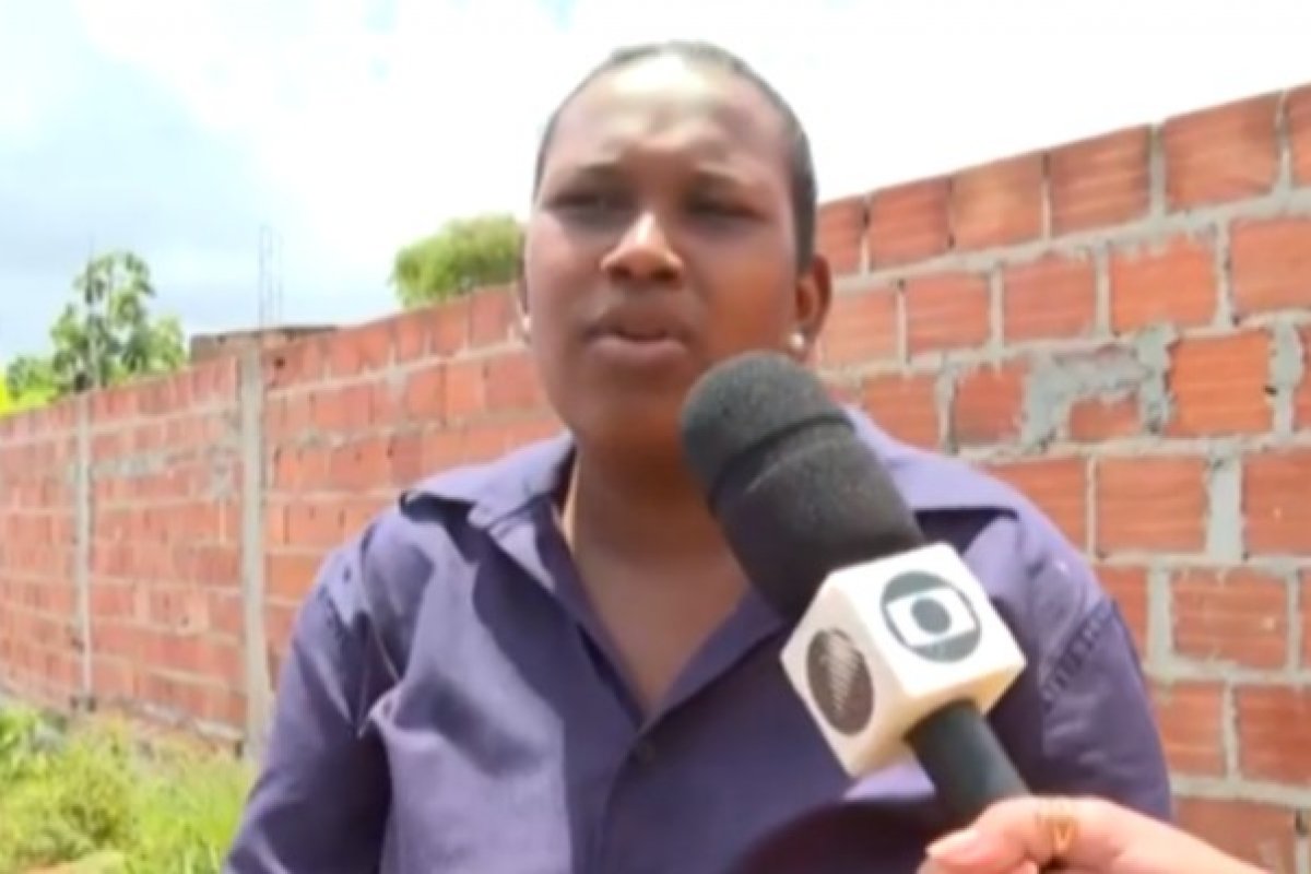 Vídeo: mulher desmaia durante entrevista sobre reintegração de posse em Salvador