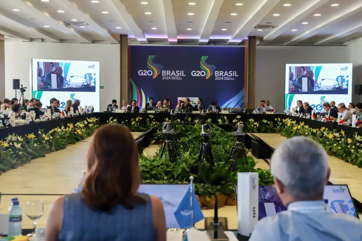 Lula participa de reunião conjunta das trilhas de Sherpas e Finanças nesta quarta (13)