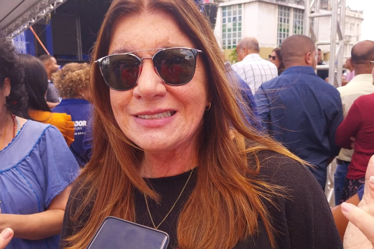 "O que nós estamos fazendo é o restauro do Elevador Lacerda, aquilo que se perdeu no tempo", diz Tânia Scofield