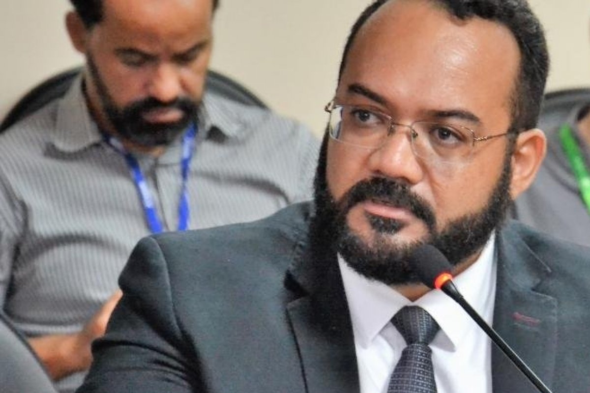 "Quem manda lá já é meu grupo", diz Leandro de Jesus sobre PL de Lauro de Freitas