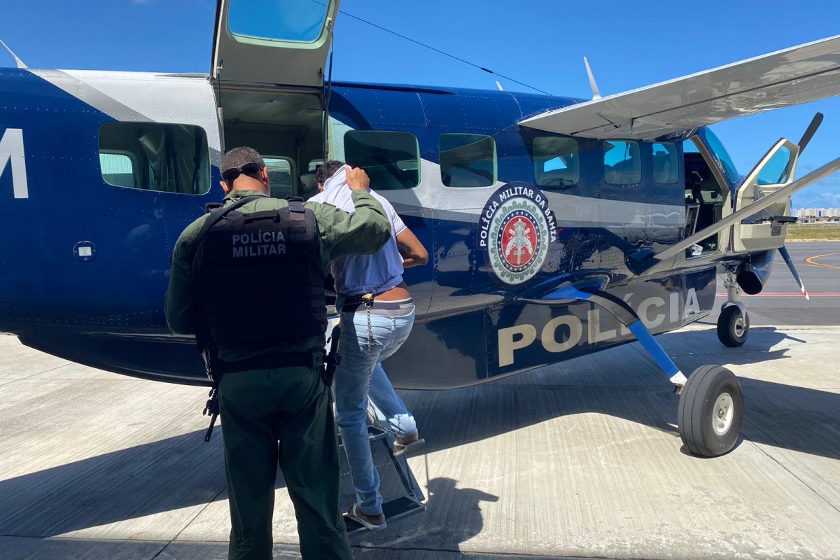 Líder de facção é transferido para presídio de segurança máxima