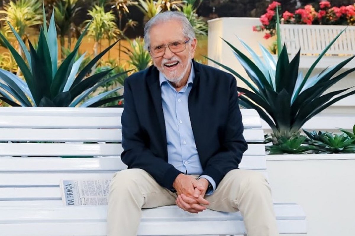 Após acidente doméstico, Carlos Alberto de Nóbrega é internado para retirar coágulo na cabeça!