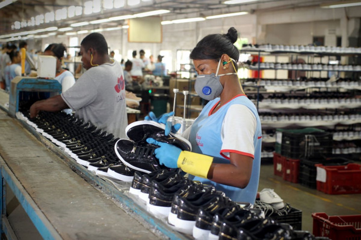 Derrubada do veto à desoneração da folha mantém mais de 1 milhão de empregos