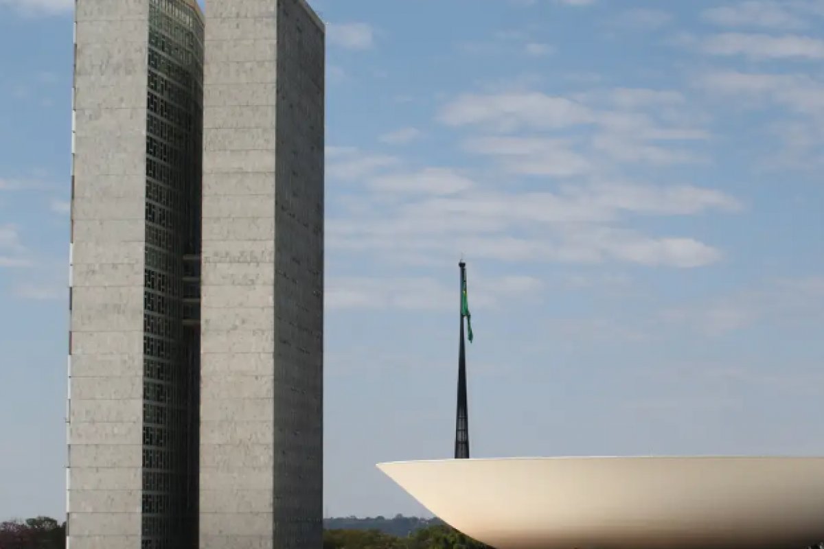 Câmara aprova texto de MP que aumenta arrecadação do governo