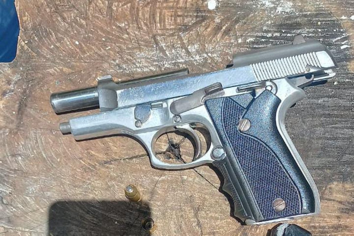 PM de folga reage a roubo e atira em assaltante no Itaigara