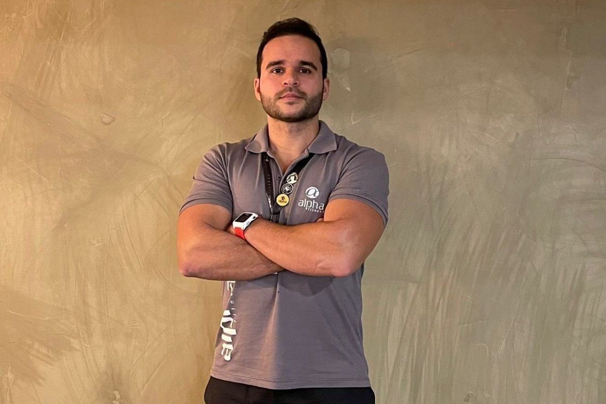 Professor de educação física dá dicas para não perder a forma durante as festas de fim de ano!