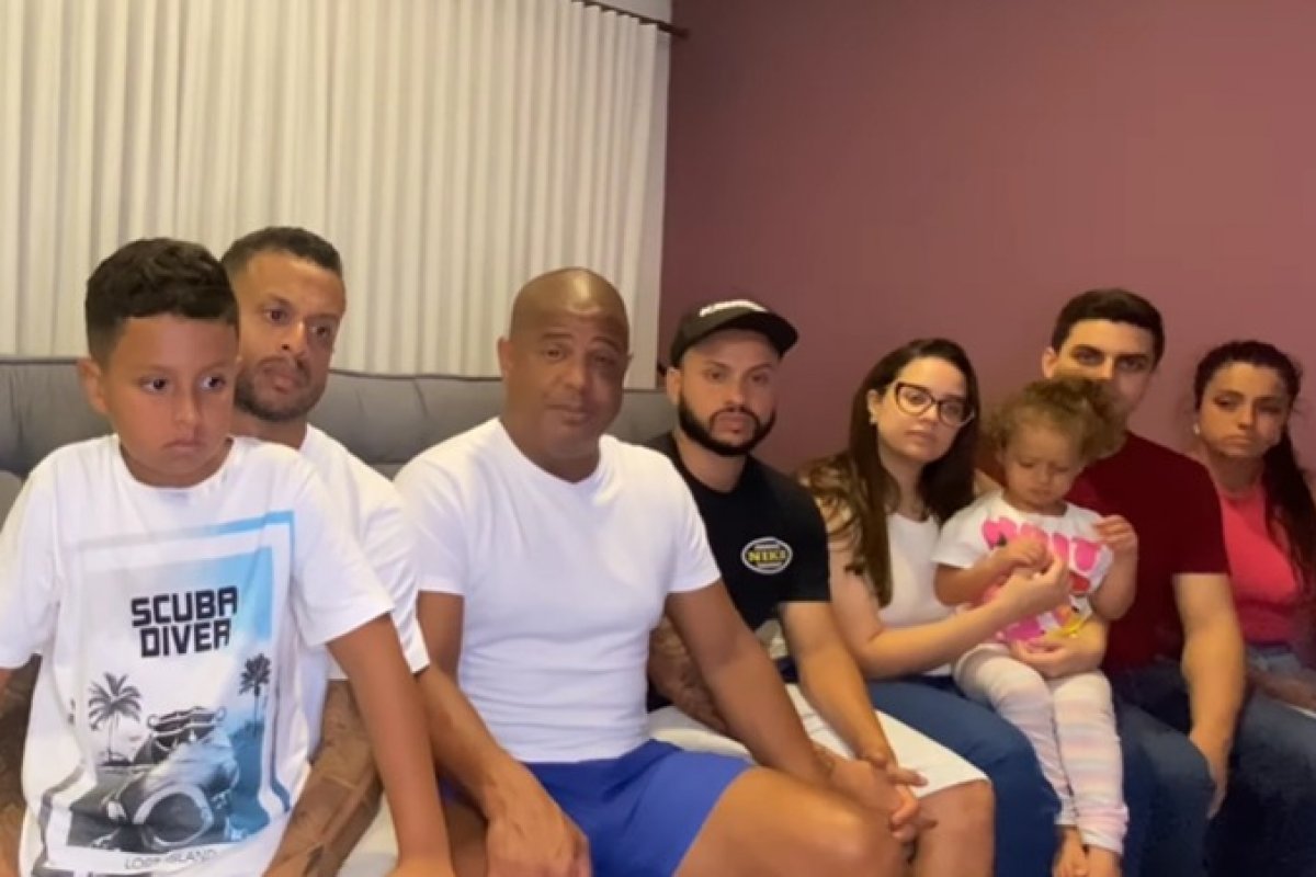 Vídeo: "Muitas falácias na internet" afirma Marcelinho Carioca sobre sequestro