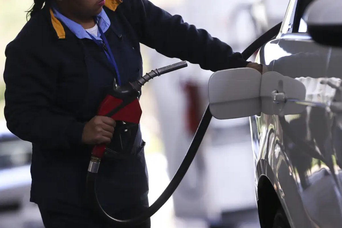 Combustíveis apresentam redução de preços no Nordeste na 1ª quinzena de dezembro